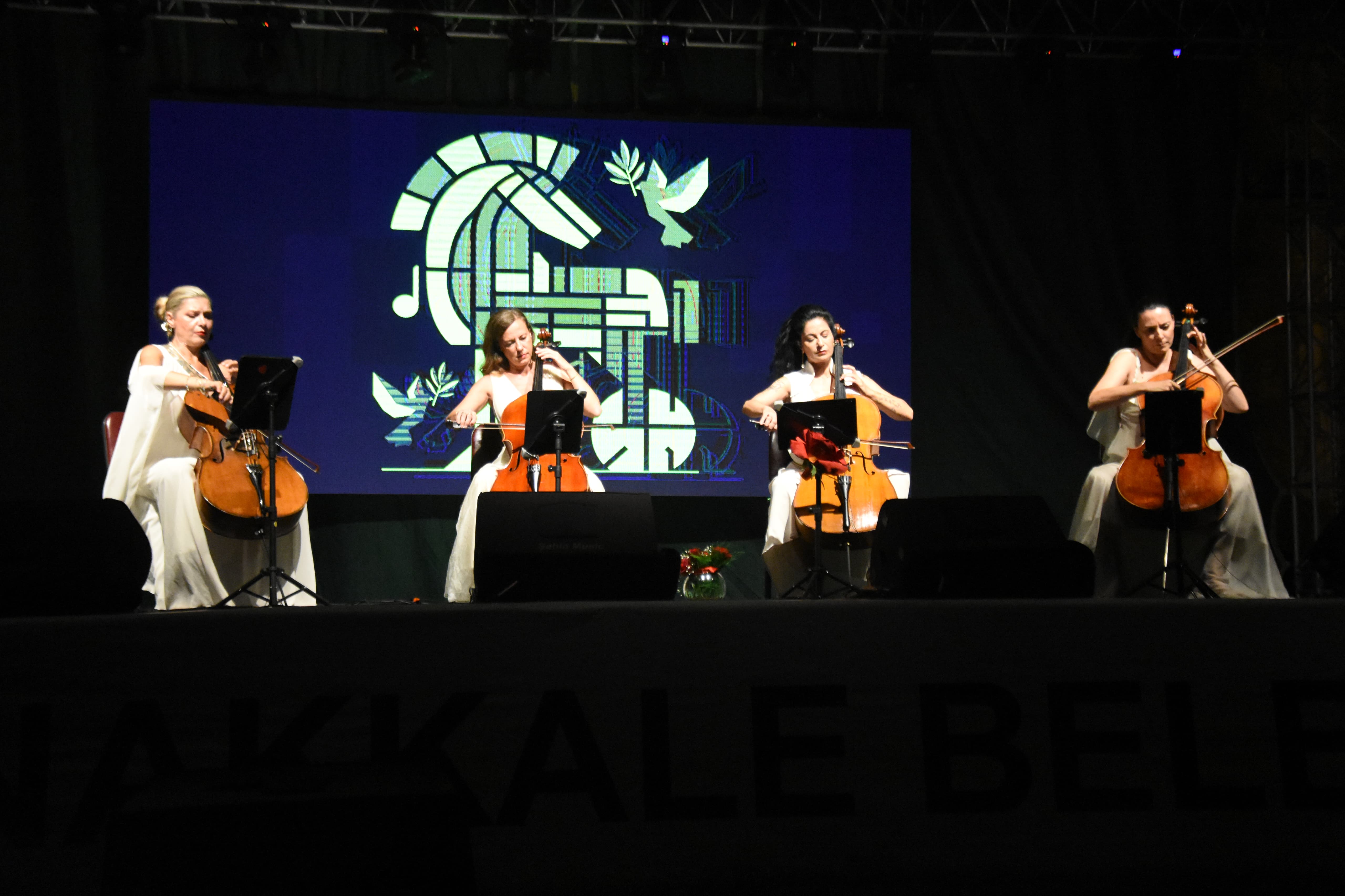 Festival coşkuyla kutlanıyor