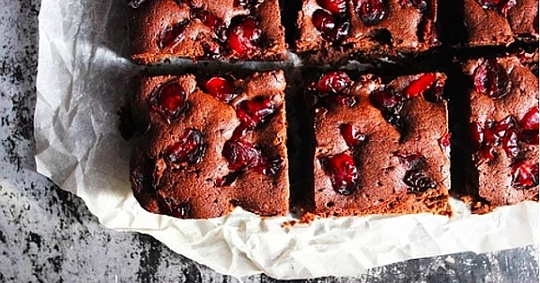 Harika meyveli tatlı tarifleri