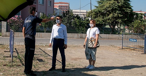 Kepez Belediyesi kurban satış alanında hazırlıklarını tamamladı