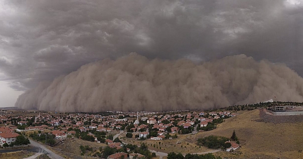 Ankara Kum Fırtınasından çarpıcı fotoğraflar