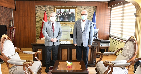 Başkan Gökhan'dan, Müftü Kabukçu'ya ziyaret