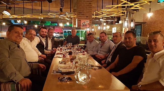 Patronlar Karikatür Bi Kafe buluştu