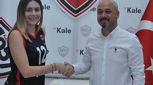 Nuran İnce Kale 1957'de