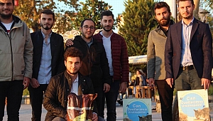 AK Partili gençlerden anlamlı davet