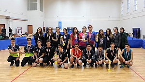 Masa tenisi müsabakaları sona erdi