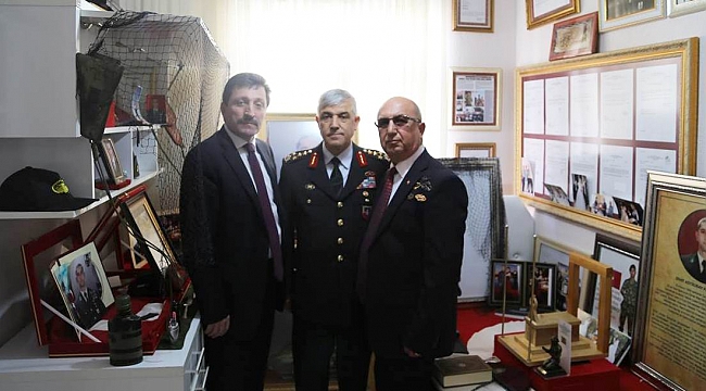 Orgeneral Çetin’den Şehit ailesine ziyaret