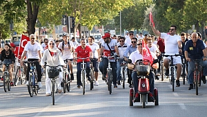 Pedallar Şehitler için çevrildi