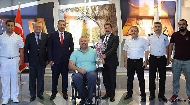 Şampiyon onurlandırıldı