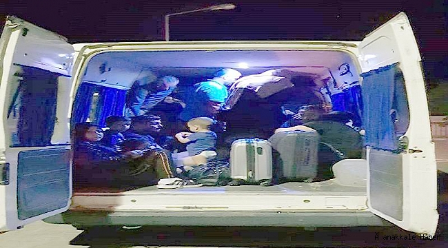 Ayvacık’ta 30 kaçak göçmen yakalandı
