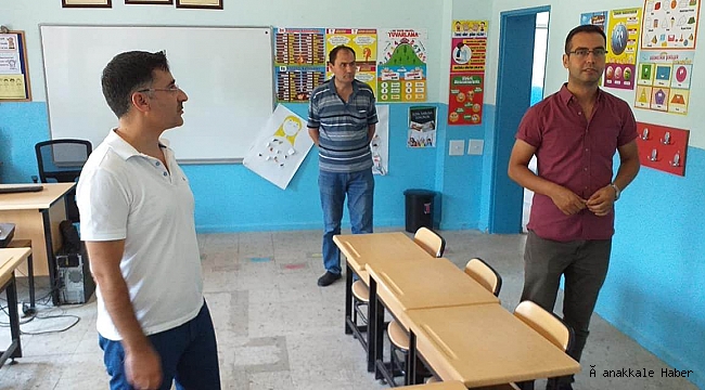 Müdür Etik okulları dolaşıyor