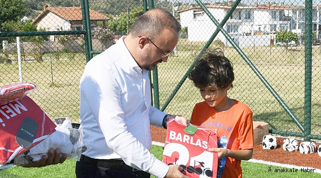 Turan’dan genç sporculara hediye