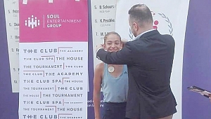 Şampiyon Nisa Bulut