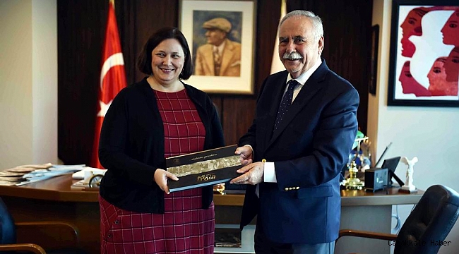 Darnell&#039;den Başkan Gökhan&#039;a ziyaret