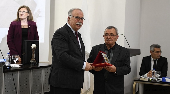 Gökhan’dan İsmail Usta&#039;ya plaket