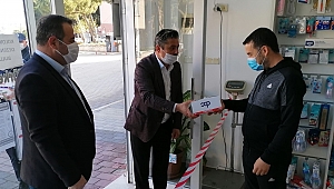 Bayramiç'te eczanelere maske dağıtıldı