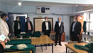Günde 20 bin adet maske üretiyorlar