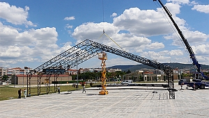 Kriz yaratan çadır tabyalara kuruluyor