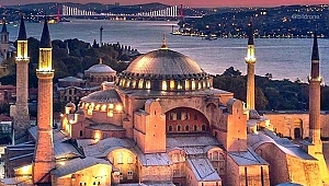 Ayasofya Camii ibadete açıldı