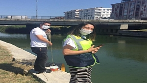 Sarıçay'daki kötü koku için numune alındı