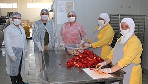 İskenderoğlu; " Kadına destek, sadece slogan atarak olmuyor "