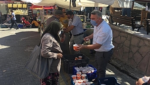 Başkan Bayram’dan vatandaşlara aşure ikramı