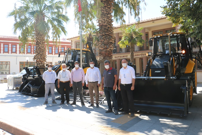 Bayramiç Belediyesi’nin araç parkuru büyüyor