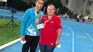 Milli Atletimiz Oğuz Uyar'dan 3 Madalya