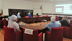 İşte Anne'ler, iş kulübü eğitimindeler!