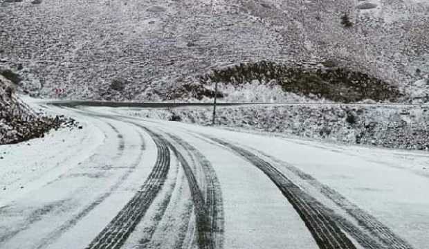 Eğribel Geçidi , beyaza büründü