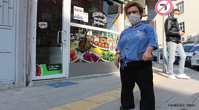 'En küçük' kadın esnaf kepenk kapattı, yardımına komşusu yetişti