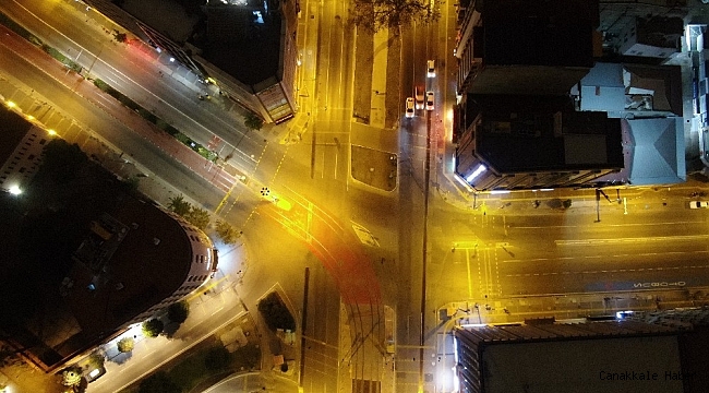 56 saatlik kısıtlama başladı, İzmir sessizliğe büründü