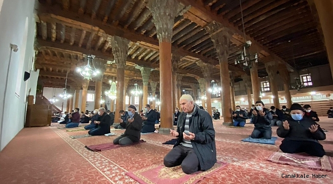 7 asırlık cami yıllardır dimdik ayakta