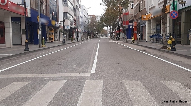 Adıyaman'ın cadde ve sokakları boş kaldı