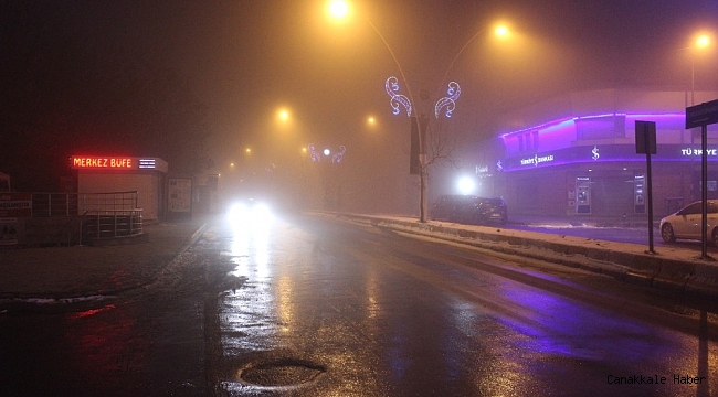 Ağrı'da akşam saatlerinde sis etkili oldu
