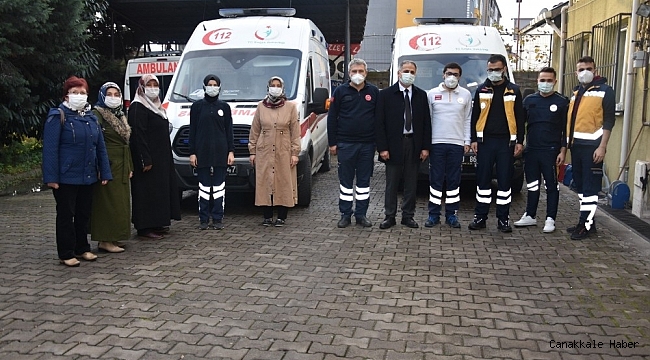 AK Parti yöneticileri 112 ekiplerine moral verdi