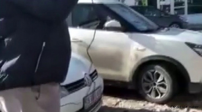 Alacaklısından megafonla parasını istedi, görenler hayrete düştü