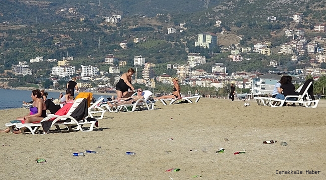 Alanya'da tarihi sessizlikte sahiller turistlere kaldı