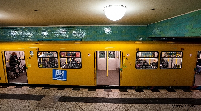 Almanya yeniden &quot;kapandı&quot;