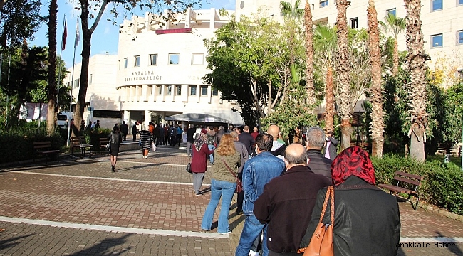 Antalya&#039;da yapılandırma kuyruğu