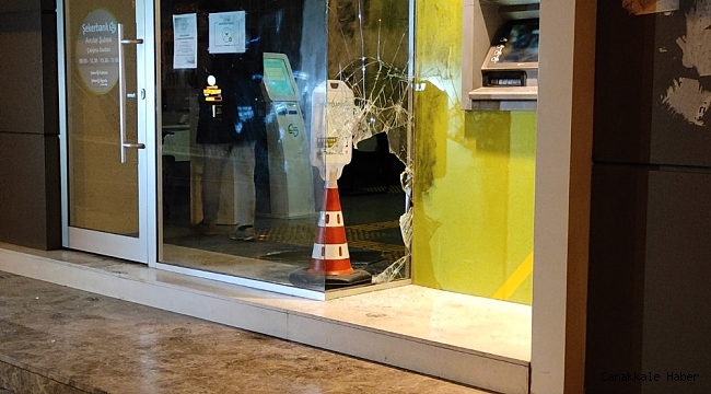 Avcılar&#039;da gece yarısı banka soyma girişimi