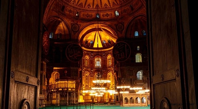 Ayasofya&#039;nın hat levhaları bakıma alınıyor