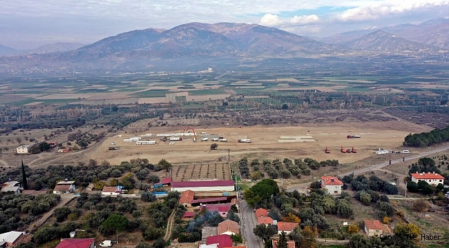 Aydın-Denizli Otoyolu&#039;nda hummalı çalışma