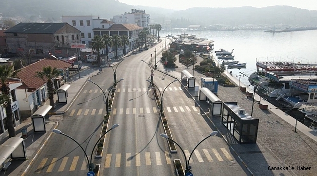 Ayvalık&#039;ın bomboş cadde ve sokakları havadan görüntülendi