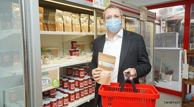 Ayvalık&#039;ta Üretim ve Pazarlama Kooperatifinin satış mağazası açıldı