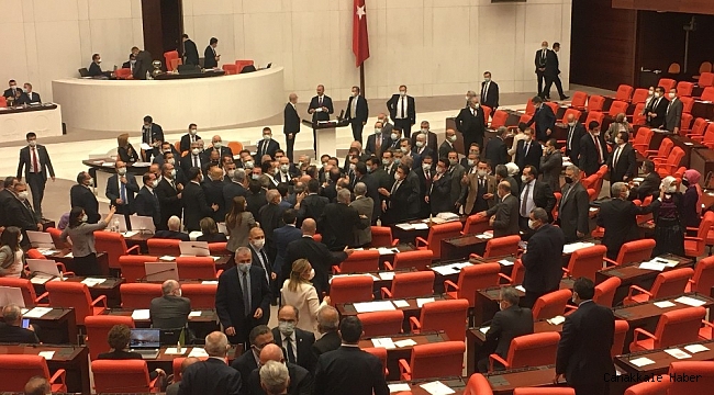 Bakan Gül: "Yargının hukukun değil, vesayet düzeninin bekçiliğini yaptığı dönemler geride kaldı"