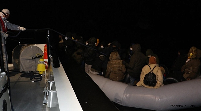 Balıkesir açıklarında 34 düzensiz göçmen kurtarıldı