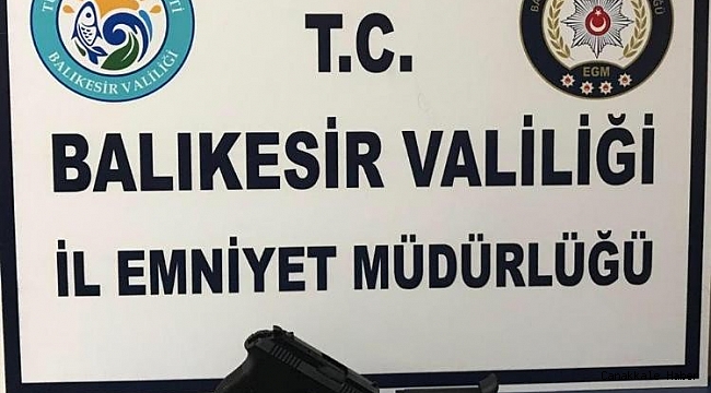 Balıkesir&#039;de polis 19 aranan şahsı yakalandı