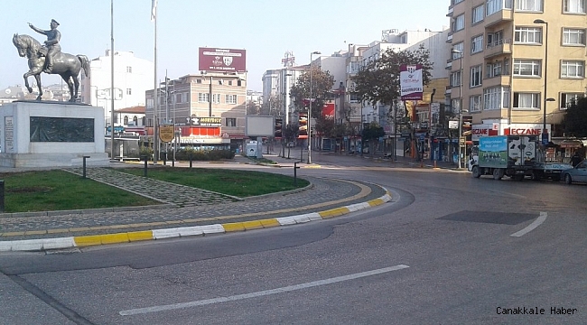 Bandırma sokağa çıkma yasağı ile sessizliğe büründü