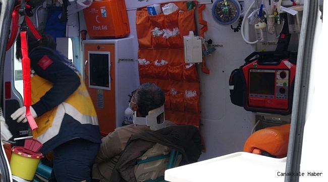 Bariyerlere çarpan otomobilin sürücüsü yaralandı