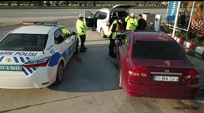 Başka aracın plakasını kullanırken yakalandı